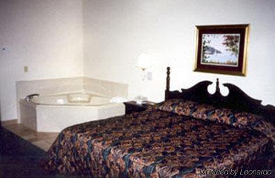 Collins Inn & Suites Quarto foto